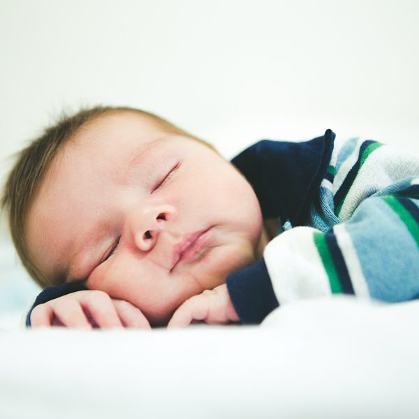 Tạo kích thích cho trẻ ngủ – Ưu điểm và bất lợi